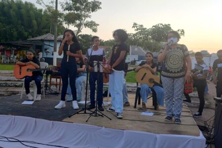 Pinheiro/MA: participantes da oficia de música fazem a primeira apresentação pública