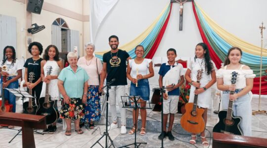Pinheiro (MA): Educandos demonstram talento em apresentação musical